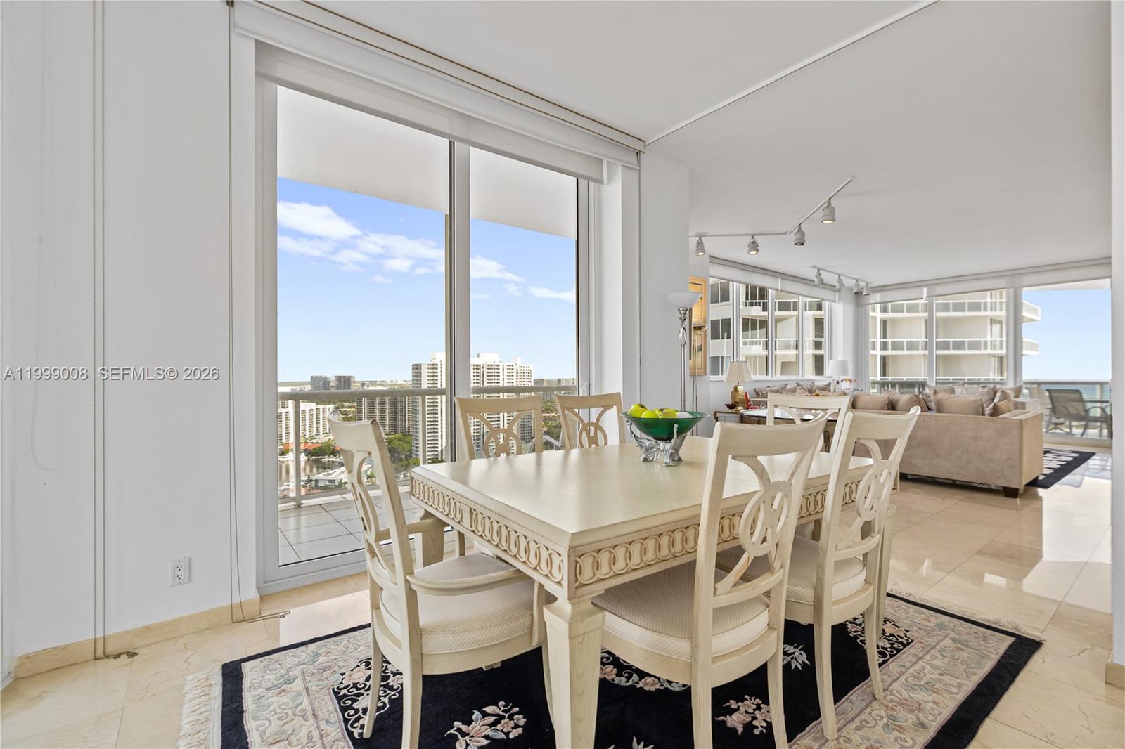 ONE ISLAND PLACE - Residential