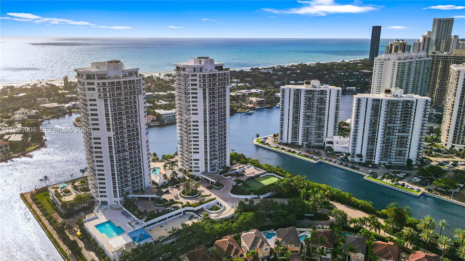 ONE ISLAND PLACE - Residential