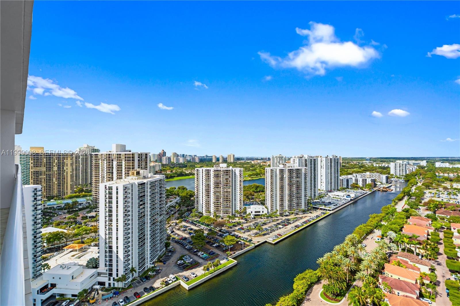 ONE ISLAND PLACE - Residential