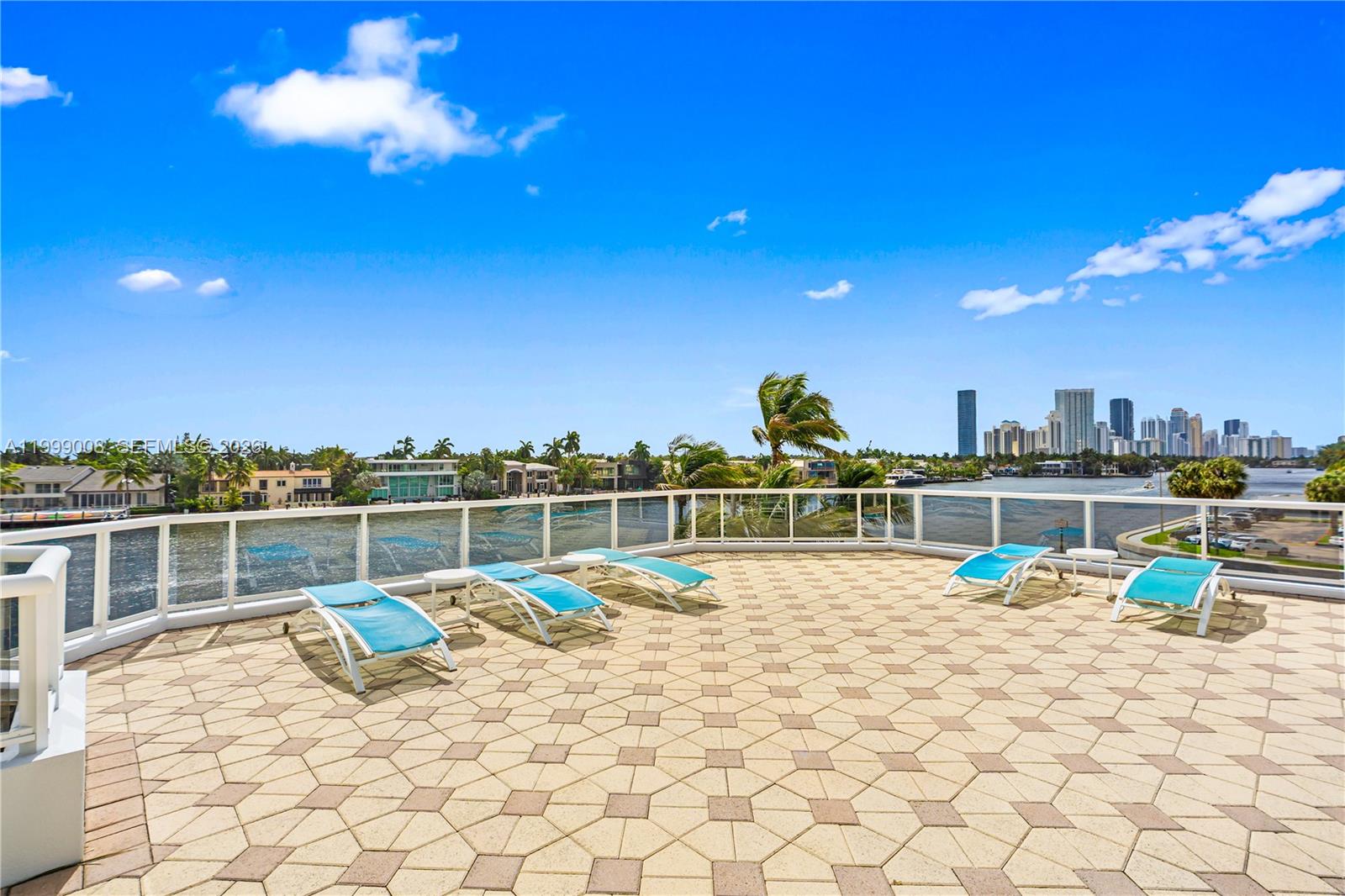 ONE ISLAND PLACE - Residential