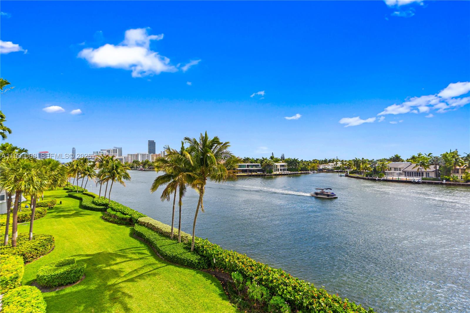 ONE ISLAND PLACE - Residential