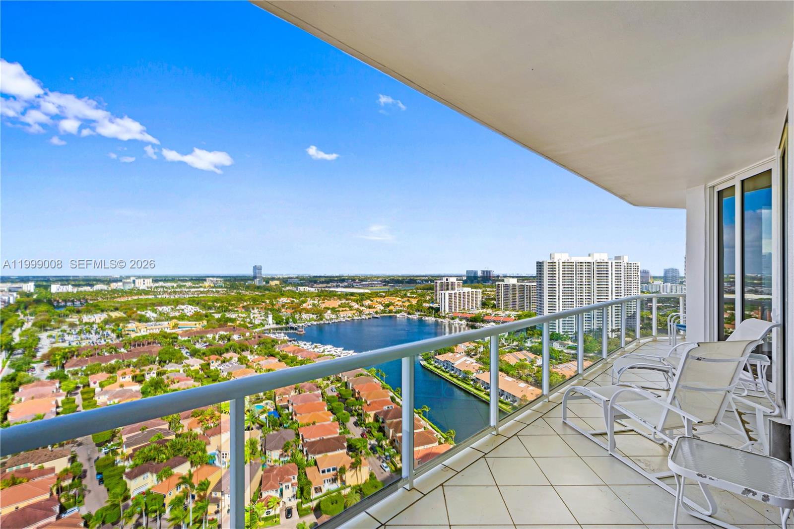 ONE ISLAND PLACE - Residential