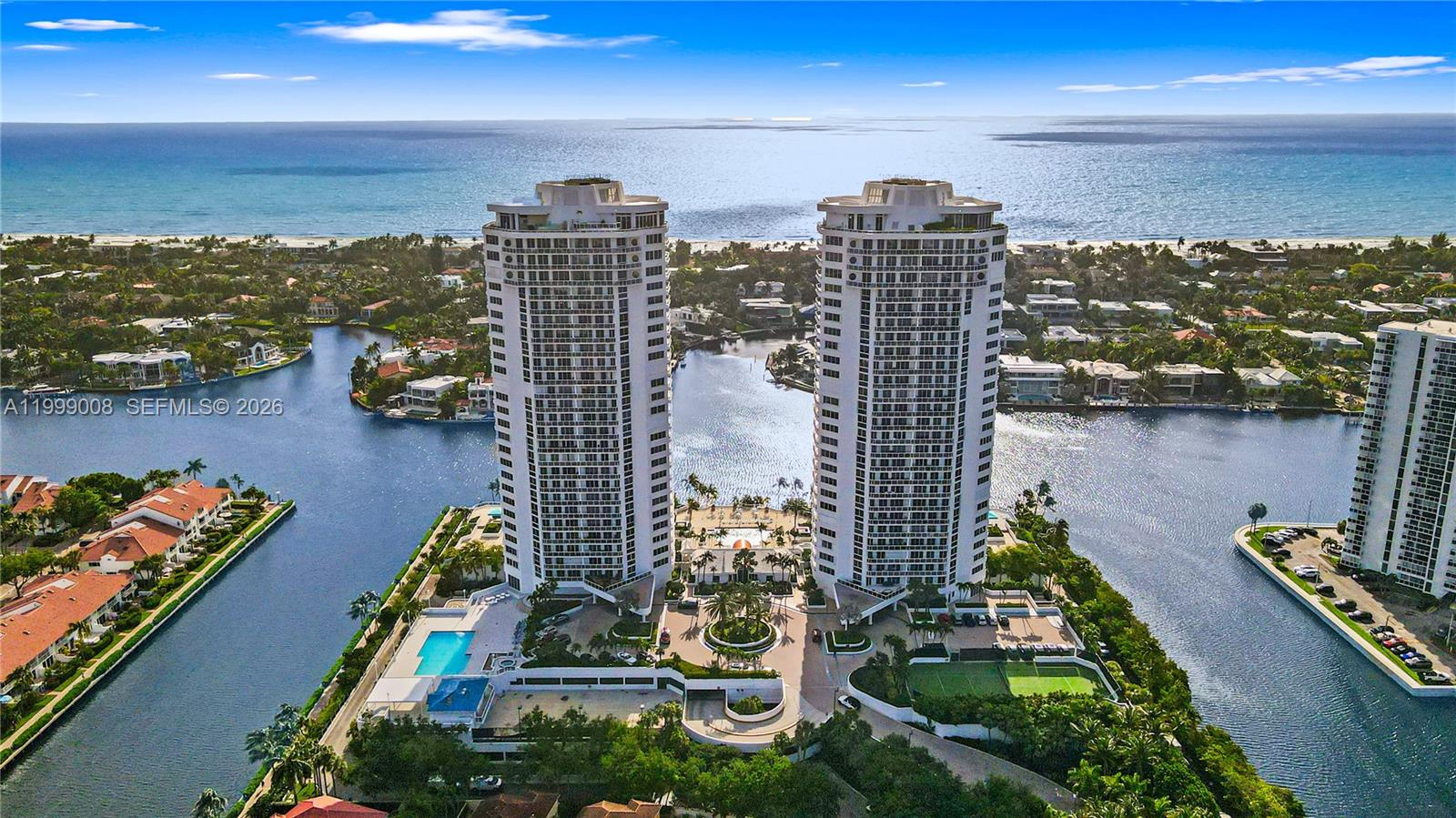 ONE ISLAND PLACE - Residential