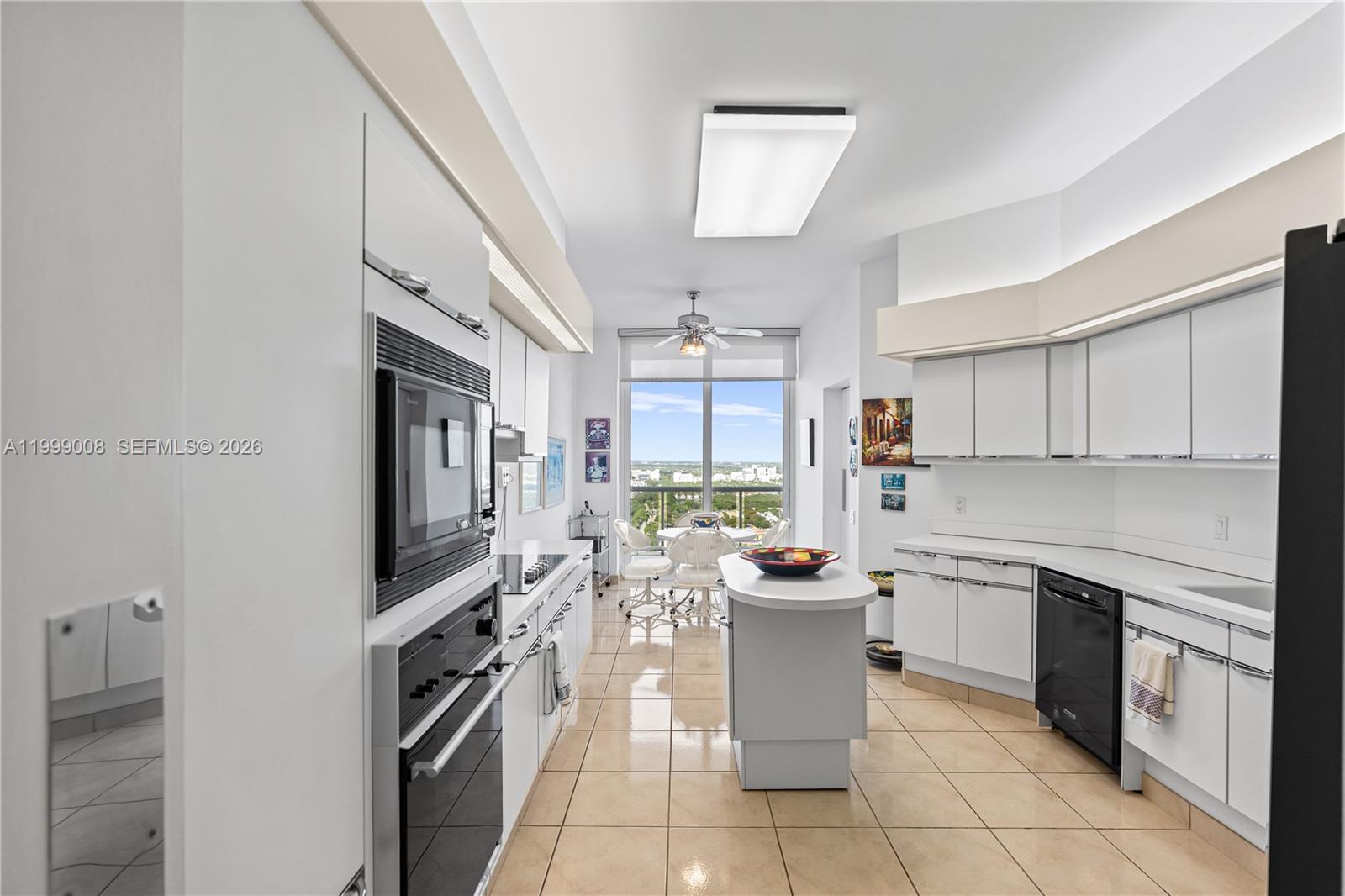 ONE ISLAND PLACE - Residential