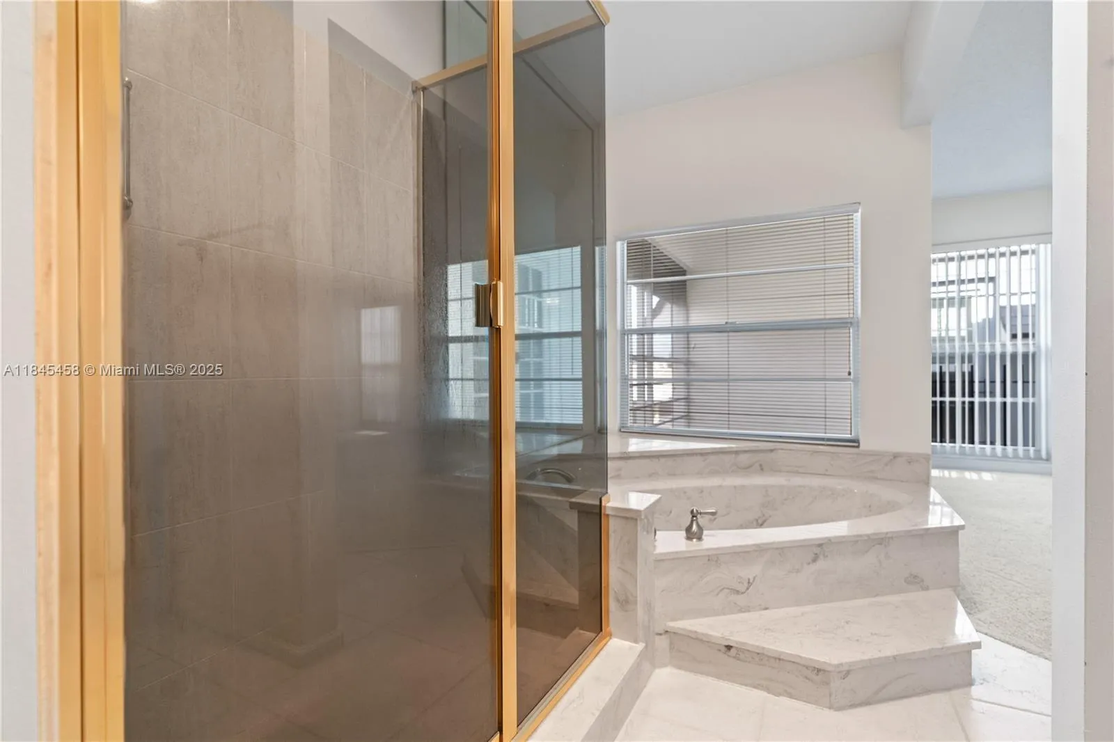 Hillsboro Beach, Florida 33062, United States, 3 Bedrooms Bedrooms, ,3 BathroomsBathrooms,Residential,Active,177595