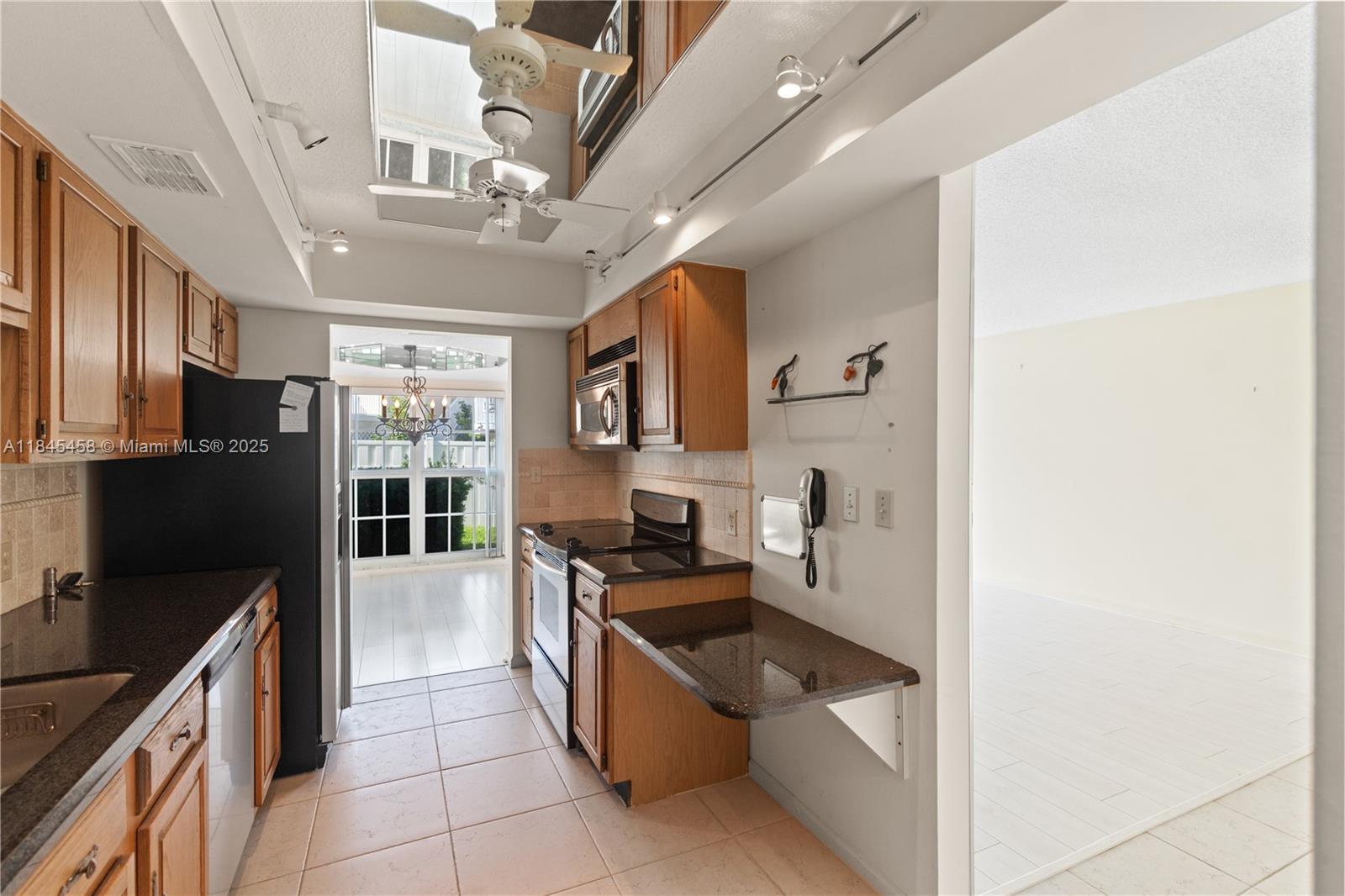 Hillsboro Beach and Yacht - Residential