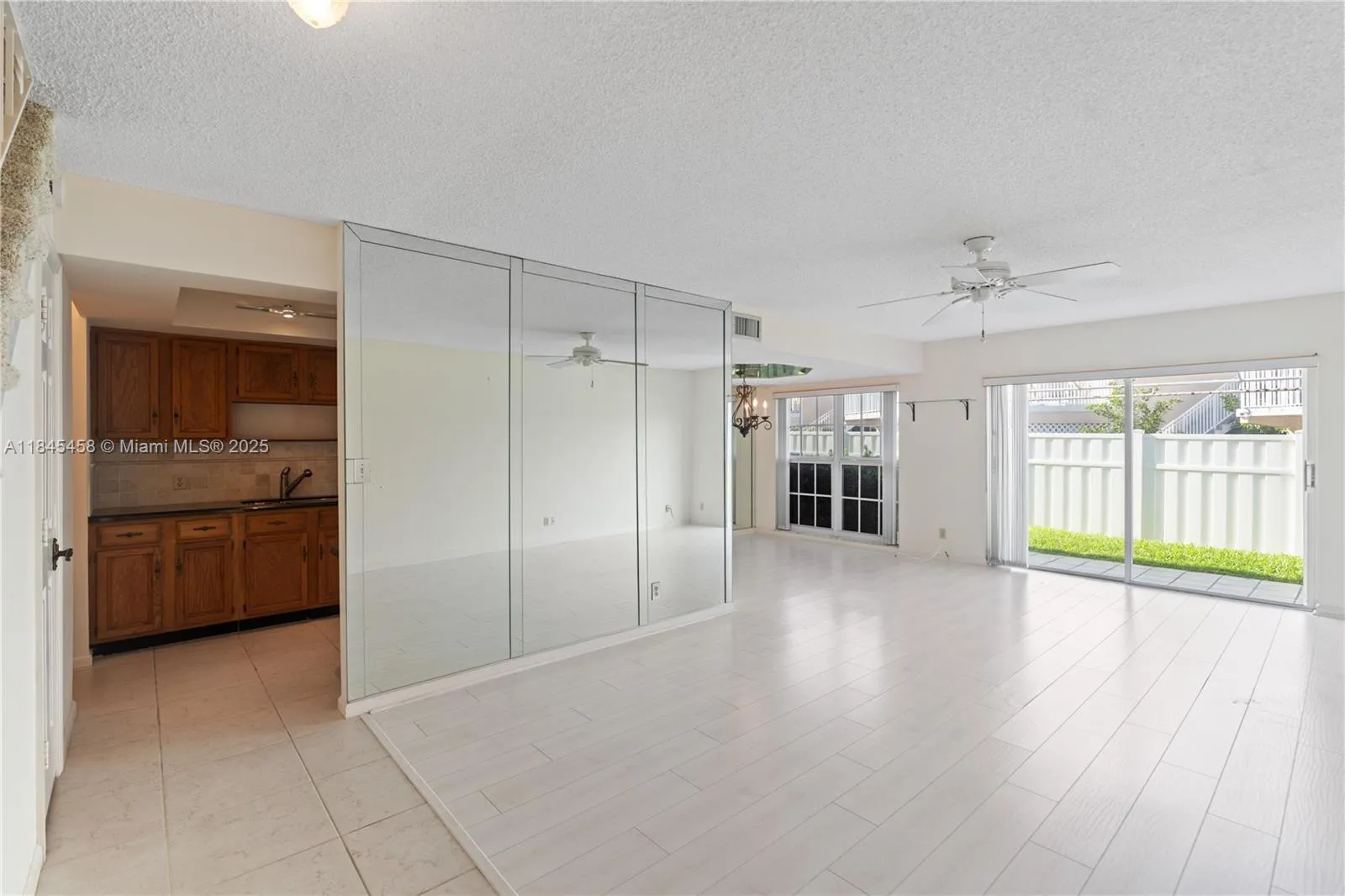 Hillsboro Beach, Florida 33062, United States, 3 Bedrooms Bedrooms, ,3 BathroomsBathrooms,Residential,Active,177595