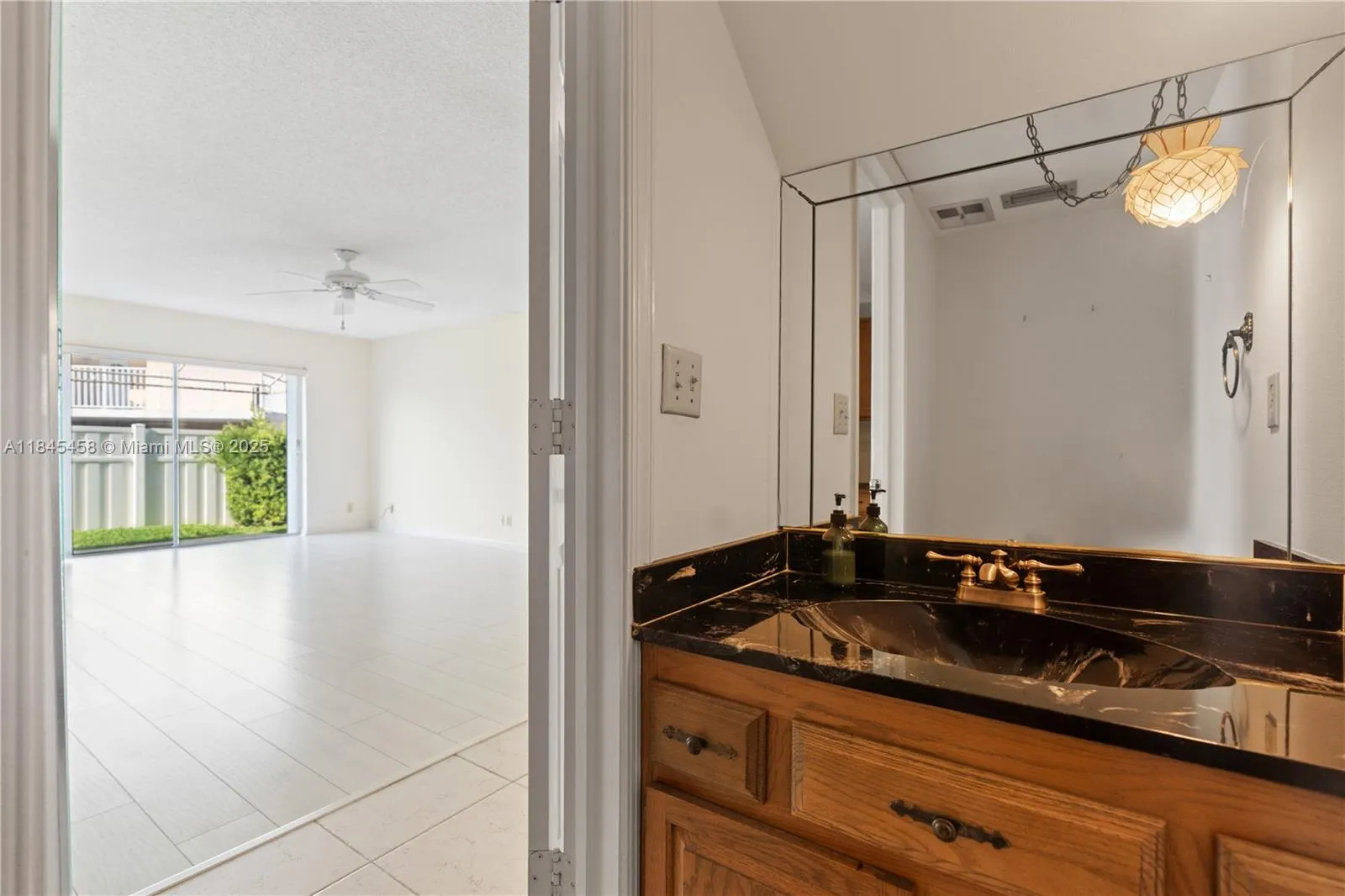Hillsboro Beach, Florida 33062, United States, 3 Bedrooms Bedrooms, ,3 BathroomsBathrooms,Residential,Active,177595