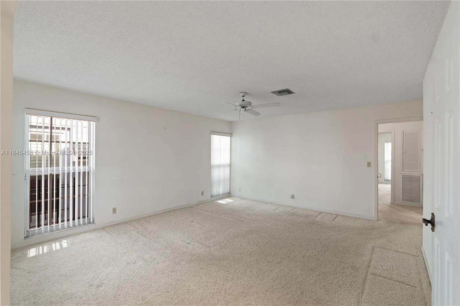 Hillsboro Beach, Florida 33062, United States, 3 Bedrooms Bedrooms, ,3 BathroomsBathrooms,Residential,Active,177595