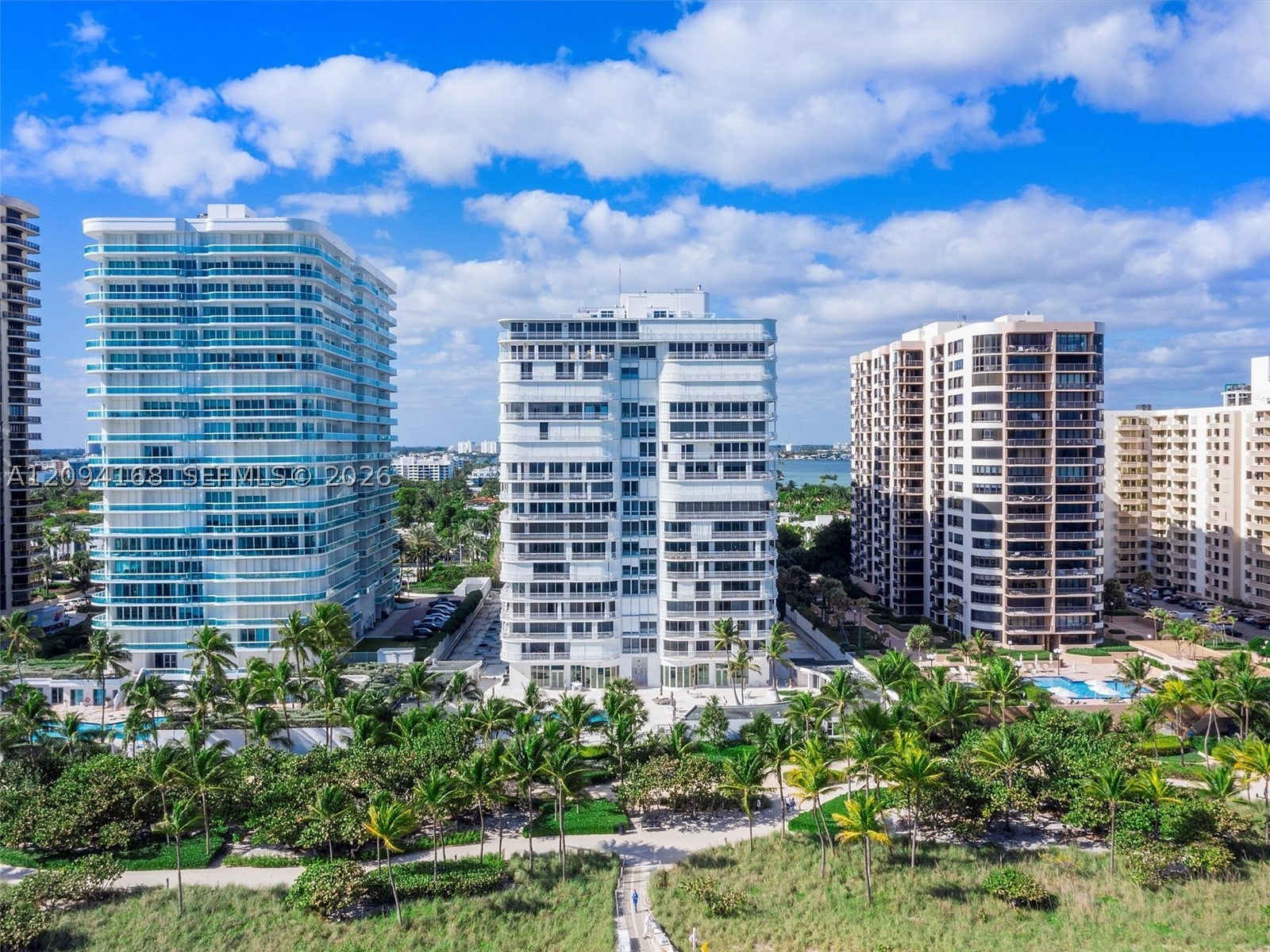 10155 Collins Ave 402
