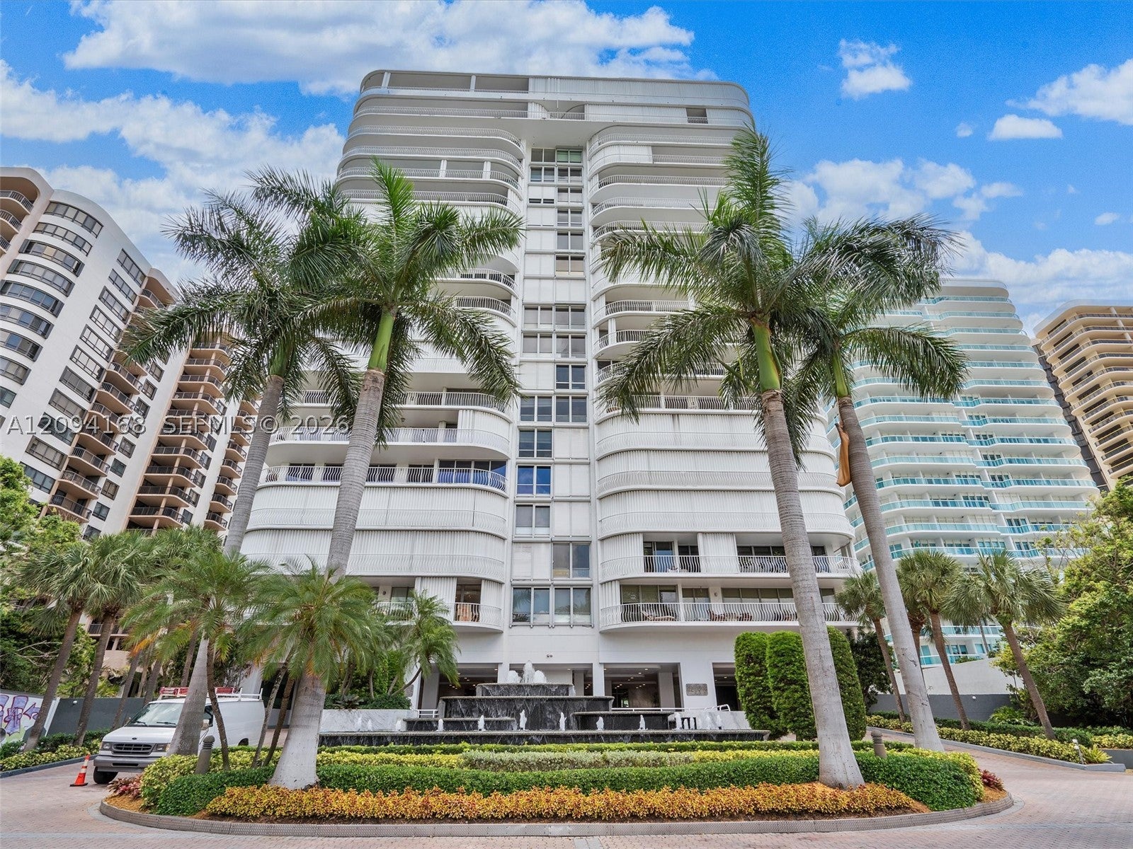 10155 Collins Ave 402
