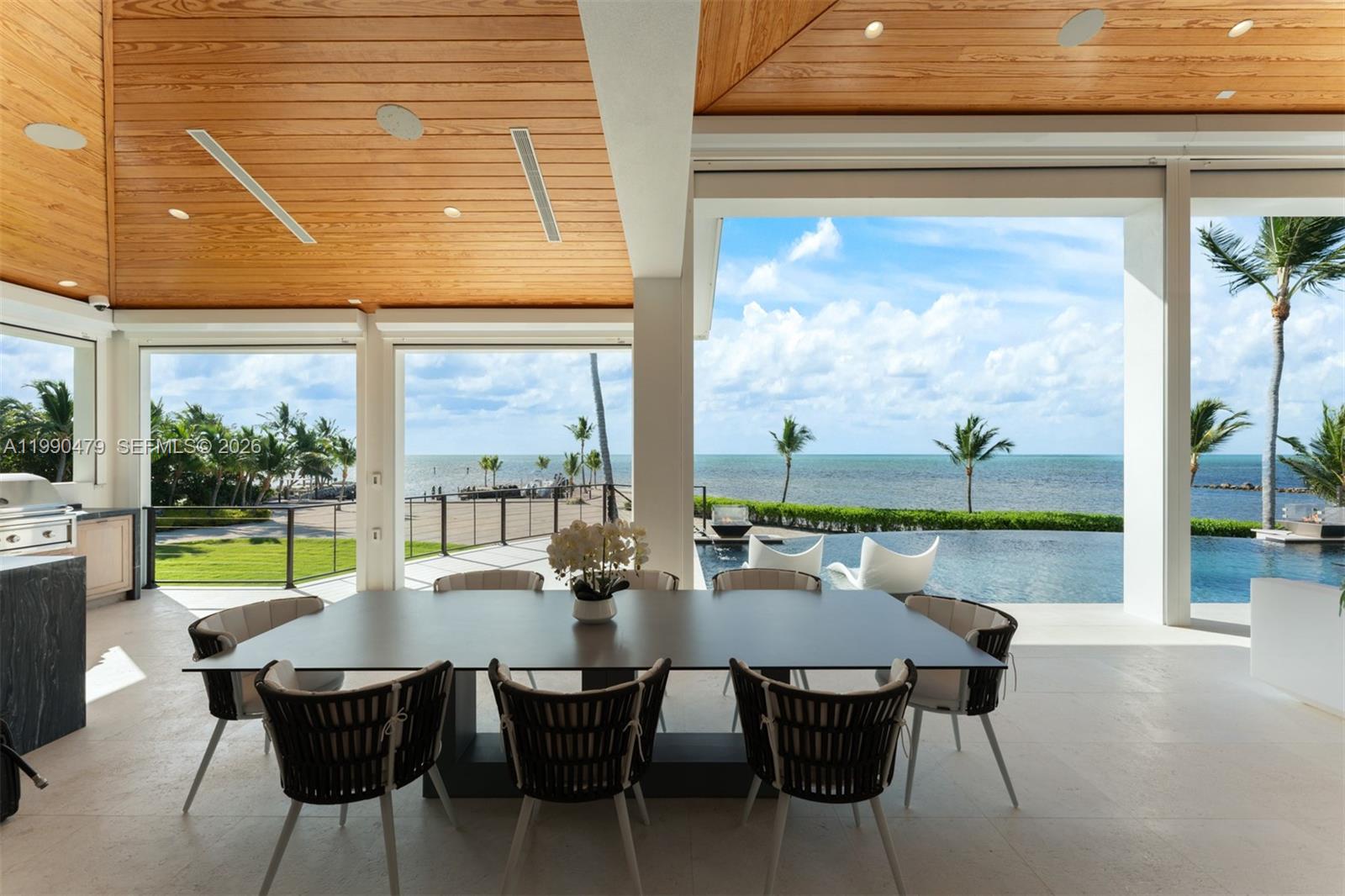 PLANTATION BEACH - Residential