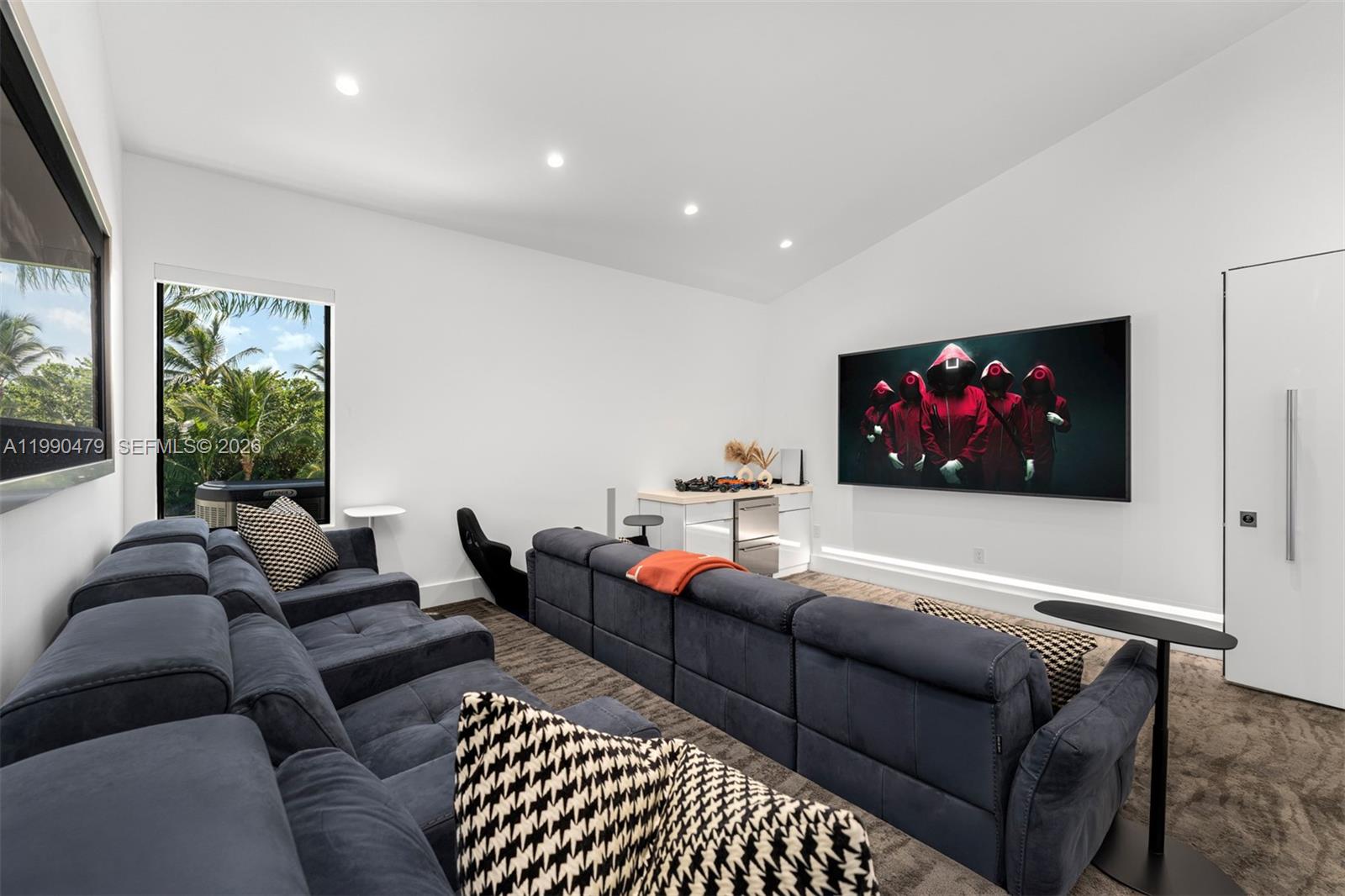 PLANTATION BEACH - Residential