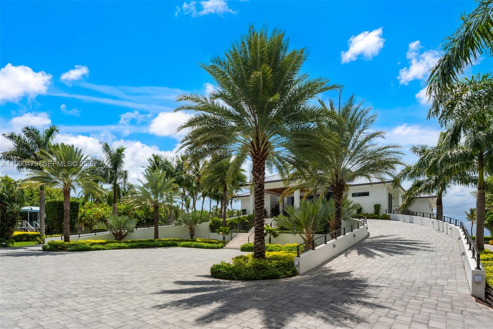 PLANTATION BEACH - Residential