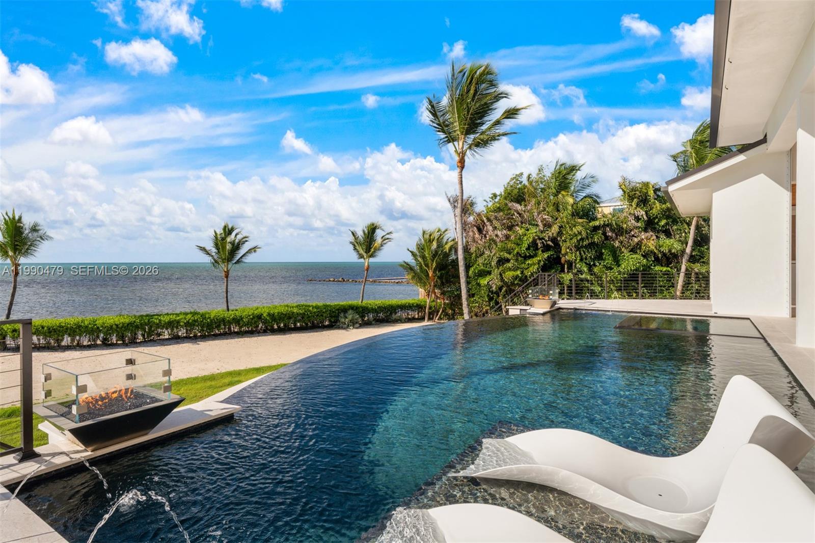 PLANTATION BEACH - Residential