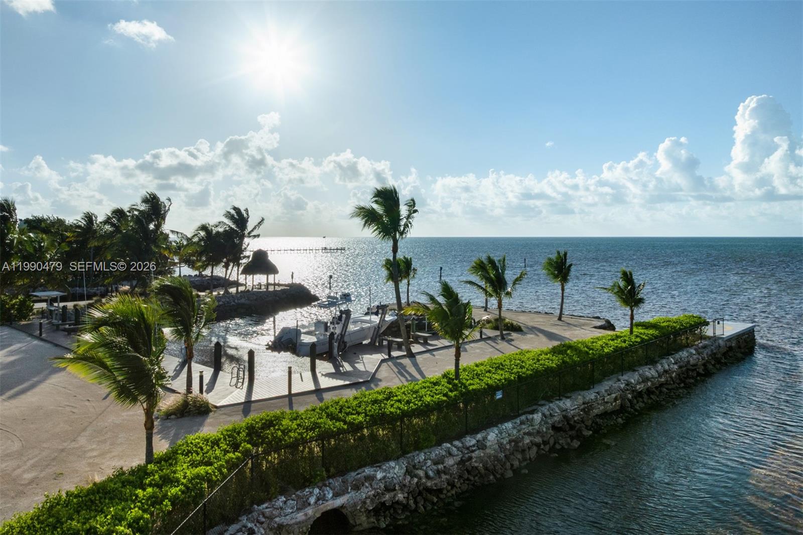 PLANTATION BEACH - Residential