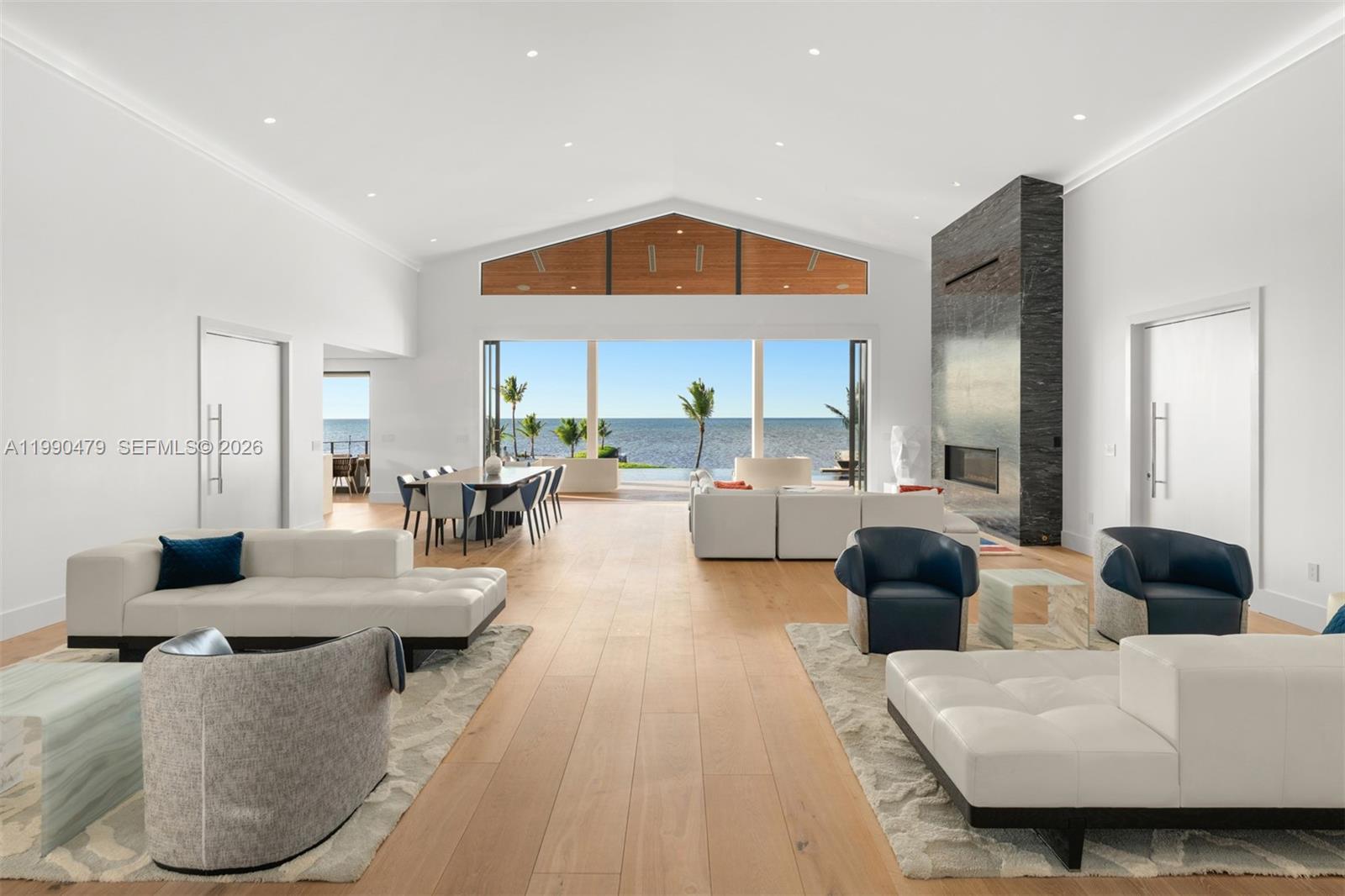 PLANTATION BEACH - Residential