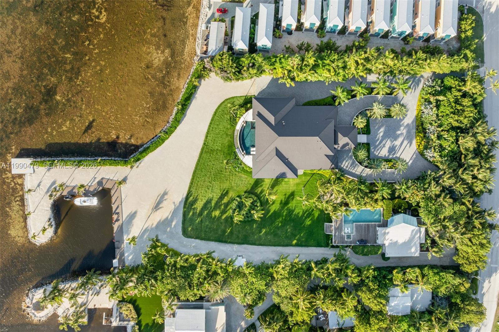 PLANTATION BEACH - Residential