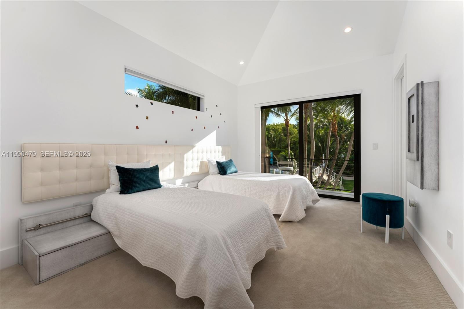 PLANTATION BEACH - Residential