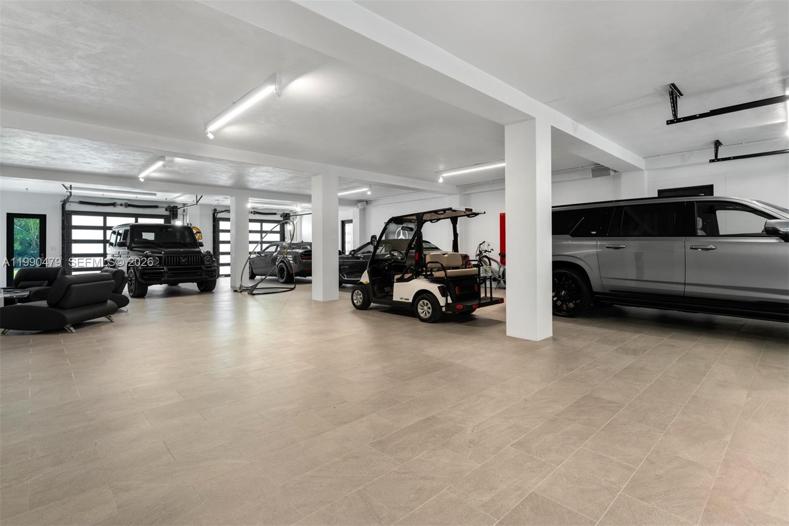 PLANTATION BEACH - Residential