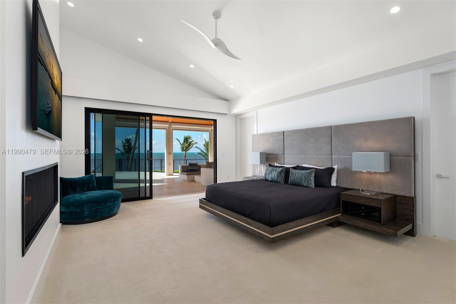 PLANTATION BEACH - Residential