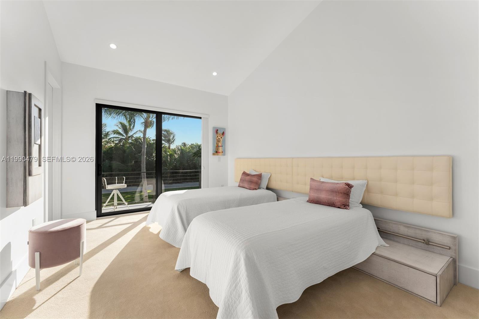 PLANTATION BEACH - Residential