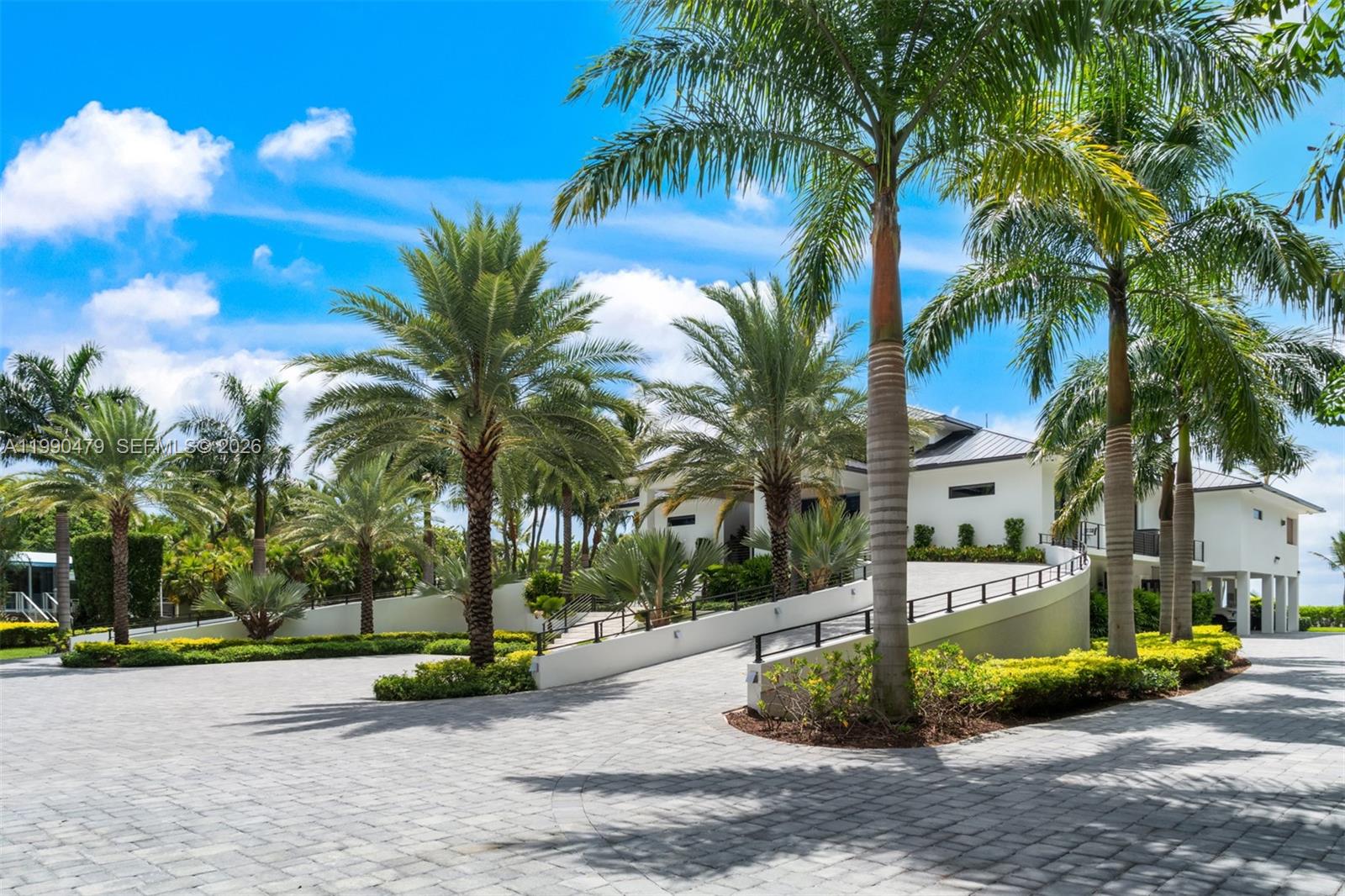 PLANTATION BEACH - Residential