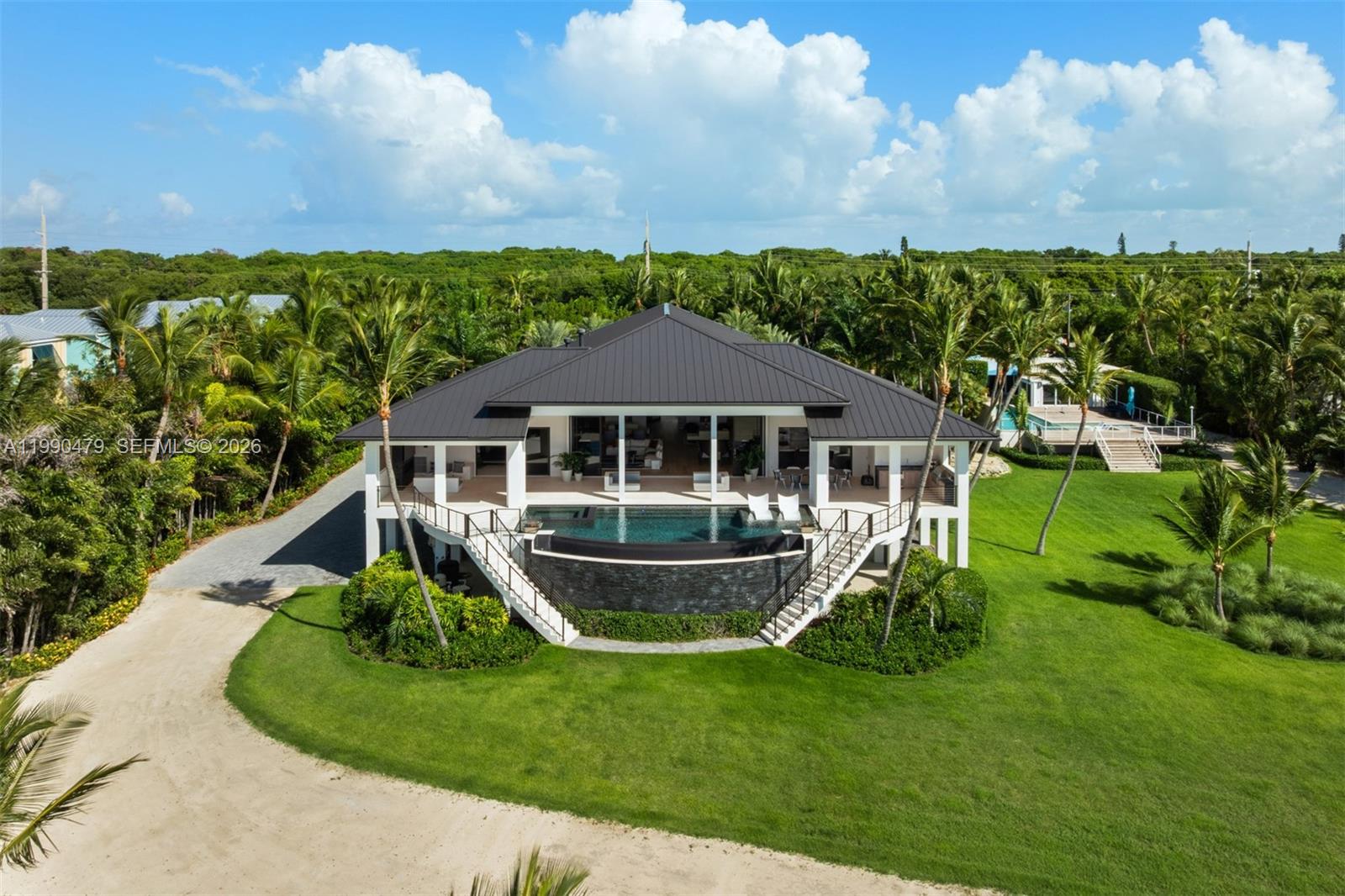 PLANTATION BEACH - Residential