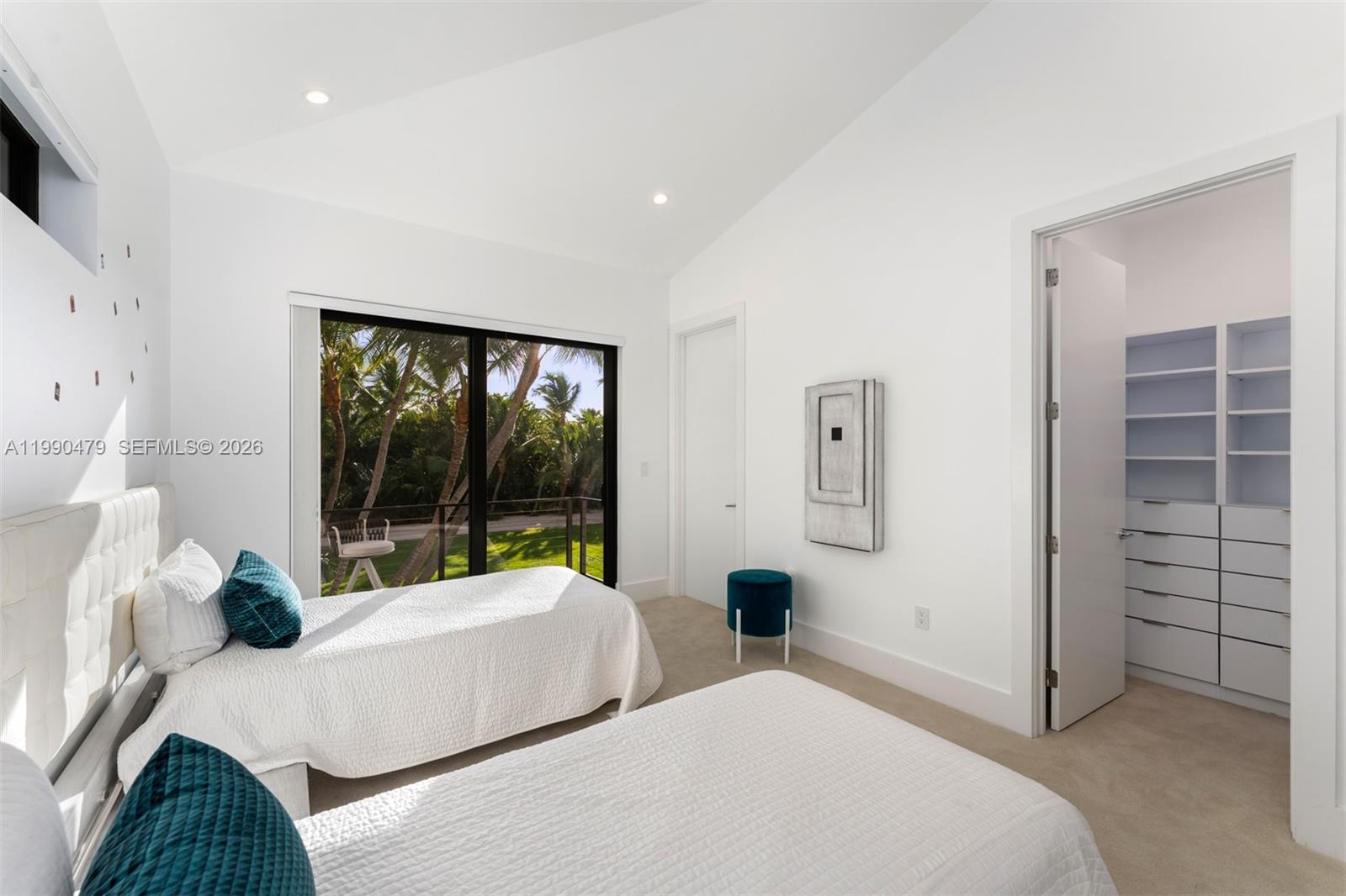 PLANTATION BEACH - Residential