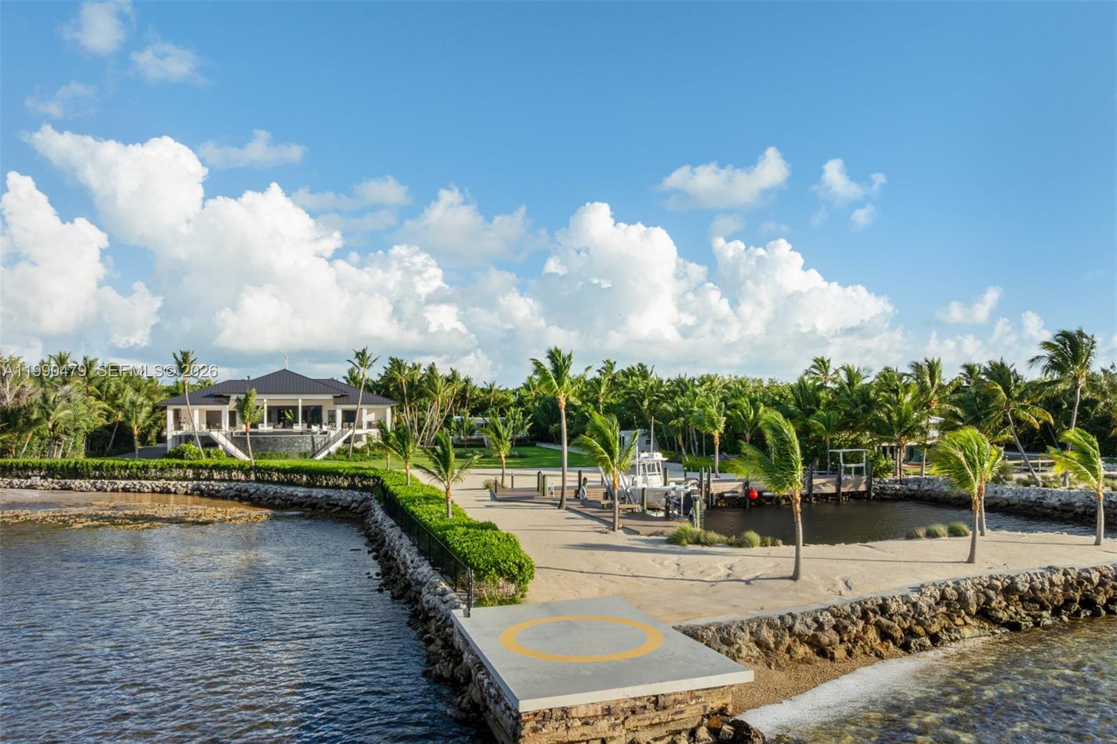 PLANTATION BEACH - Residential