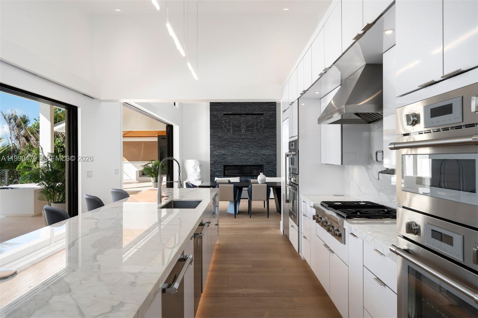 PLANTATION BEACH - Residential