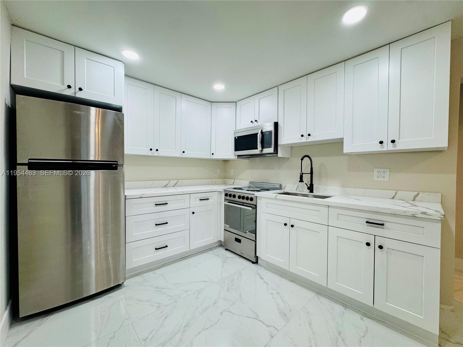 LITTLE RIVER HIGHLANDS - Residential Lease