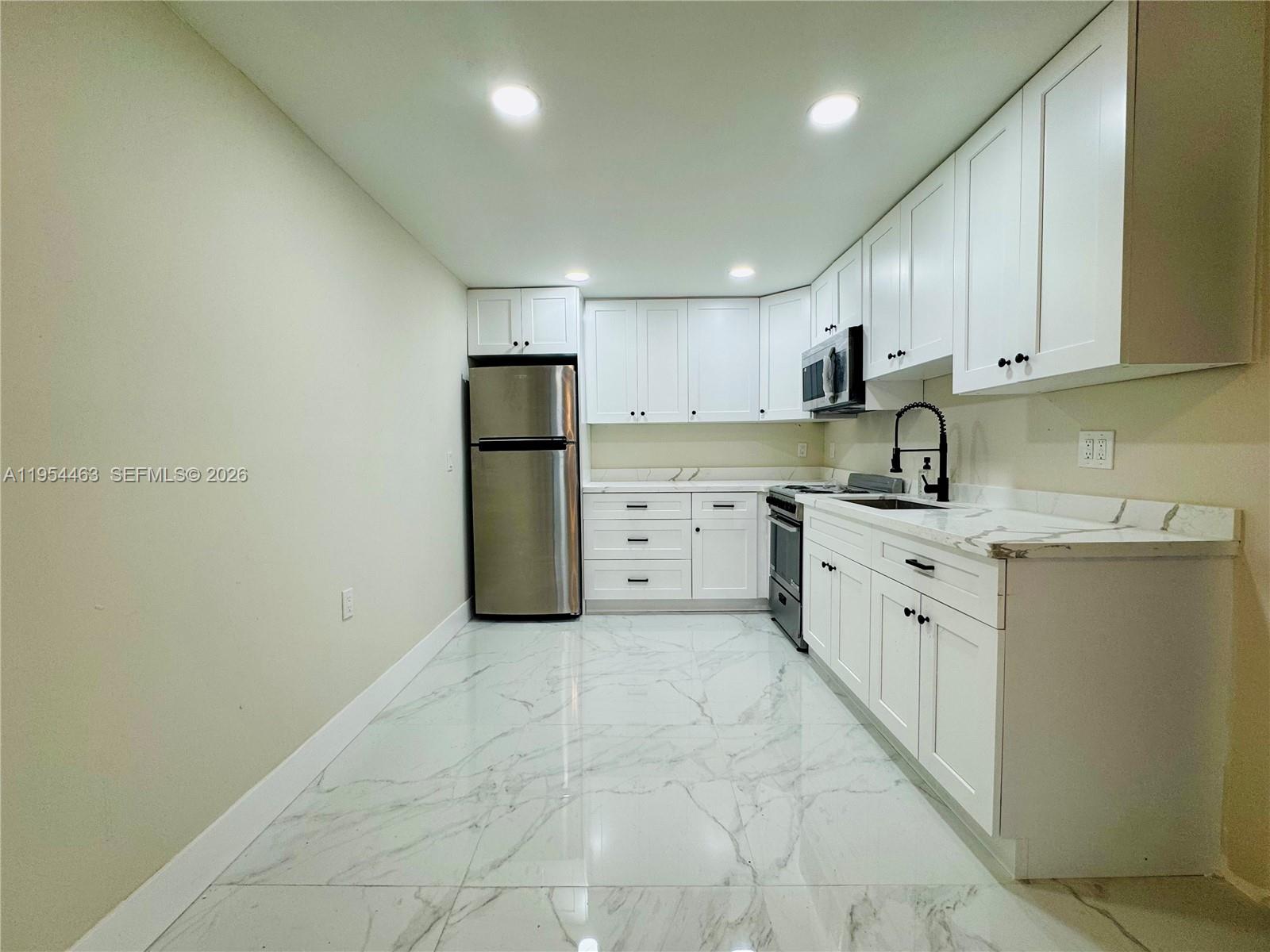 LITTLE RIVER HIGHLANDS - Residential Lease