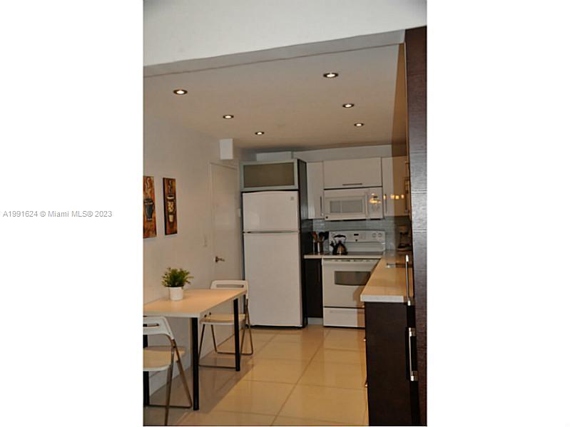 TIDES ON HOLLYWOOD BEACH - Residential Lease