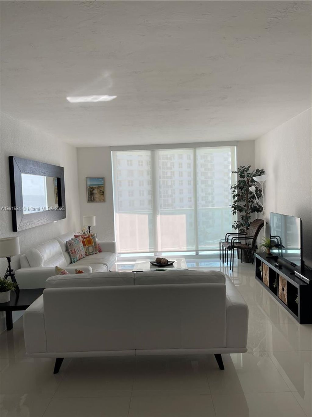 Photo of 3801 S Ocean Dr #7X, Hollywood, FL 33019 (MLS # A1991624)