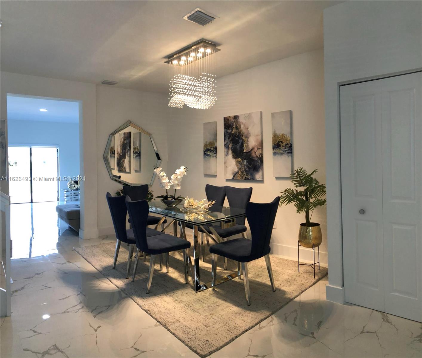 Photo 5 of 31 of 10162 SW 228th Ter townhome