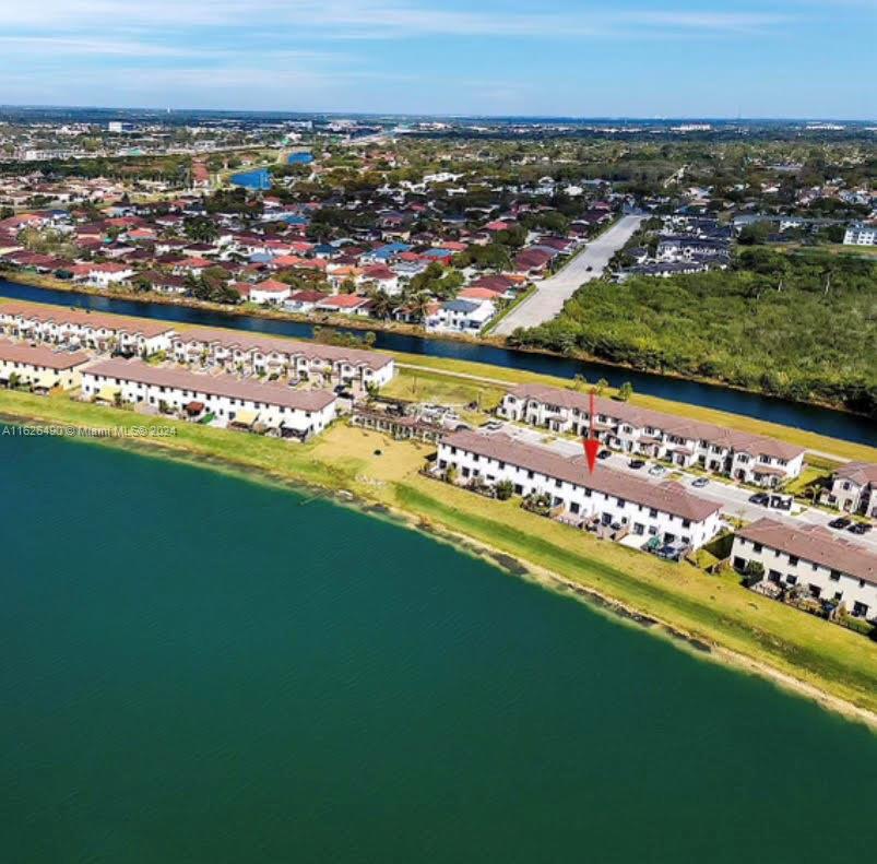 View Miami, FL 33190 townhome