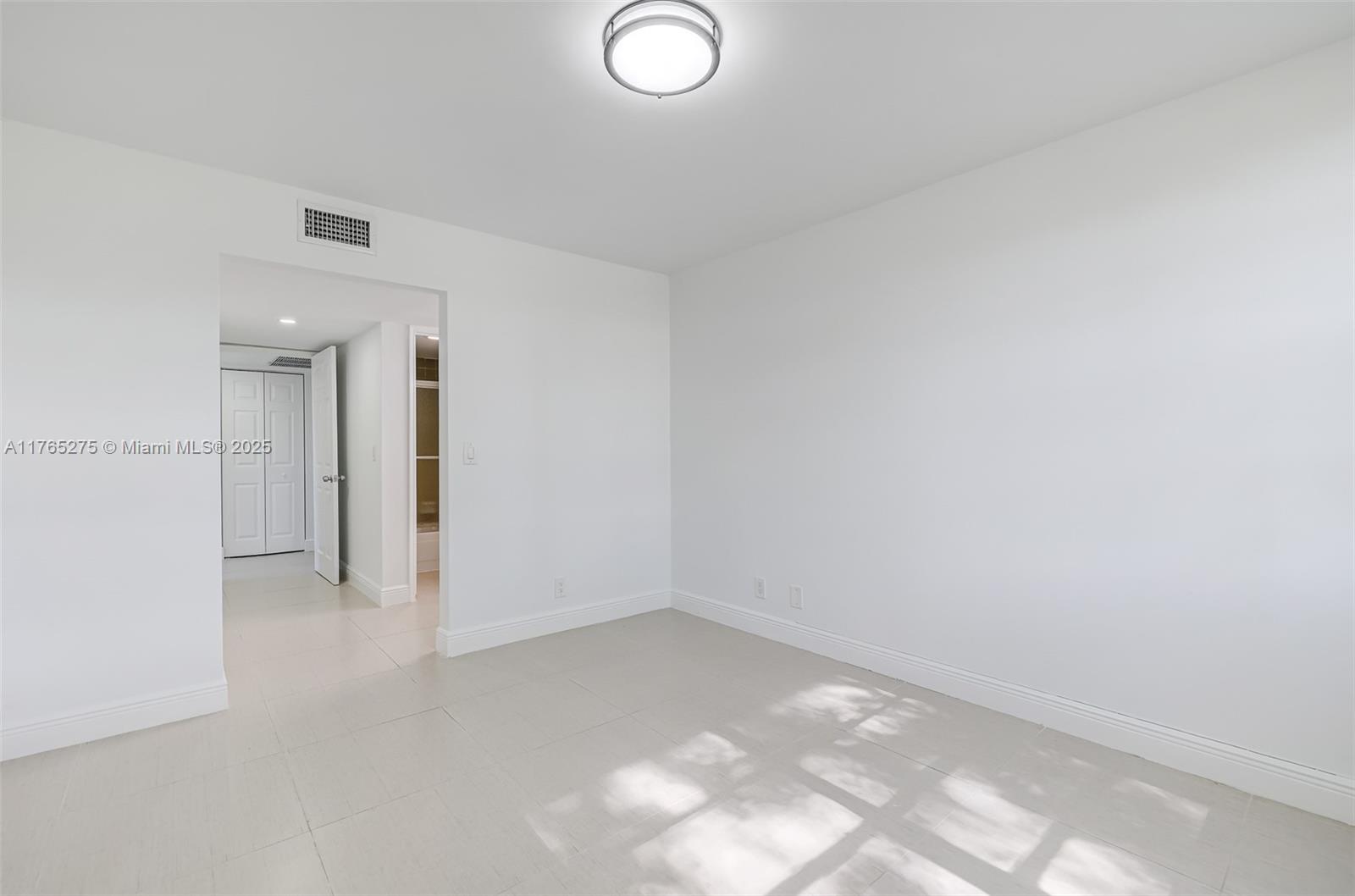 ORCHID TREE CONDO ONE - Residential