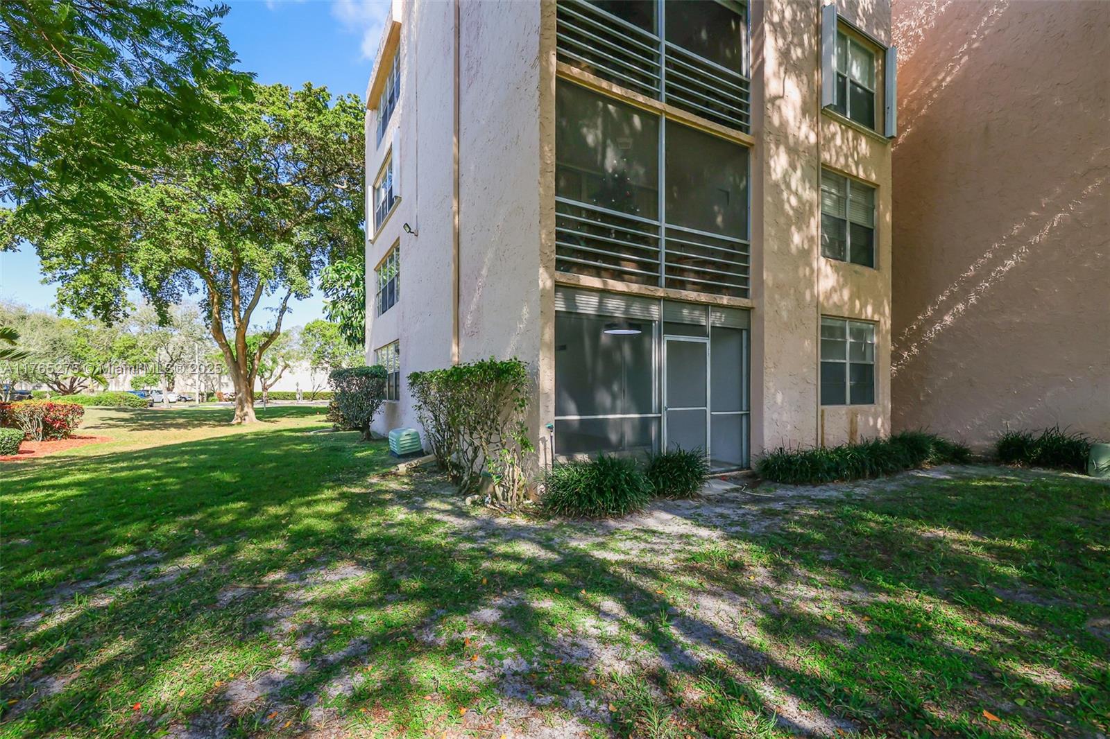ORCHID TREE CONDO ONE - Residential