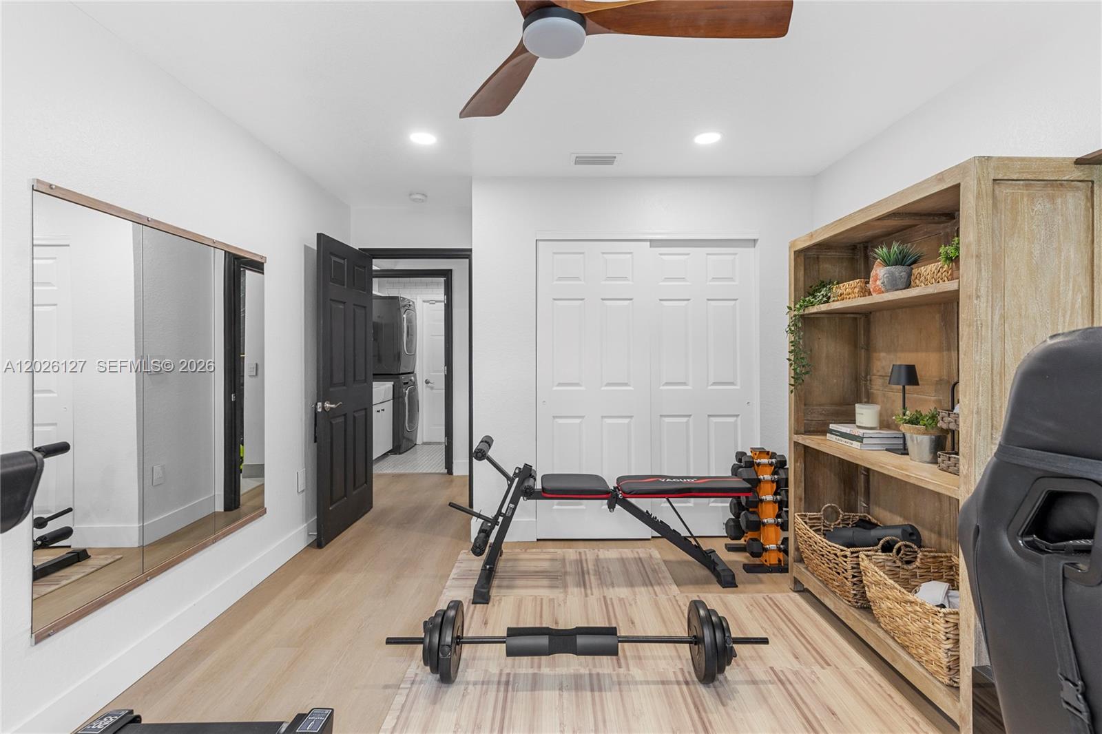 PEMBROKE ISLES 1 - Residential