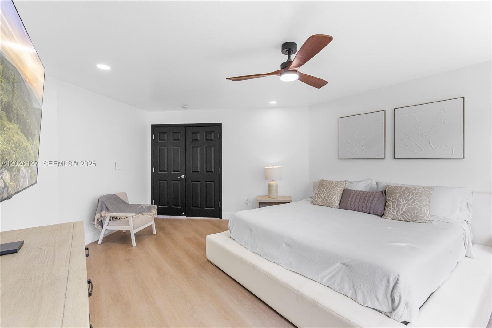 PEMBROKE ISLES 1 - Residential