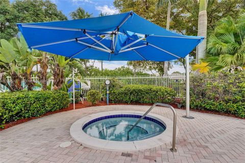 Tiny photo for 17027 NW 19th St, Pembroke Pines, FL 33028 (MLS # A12026127)