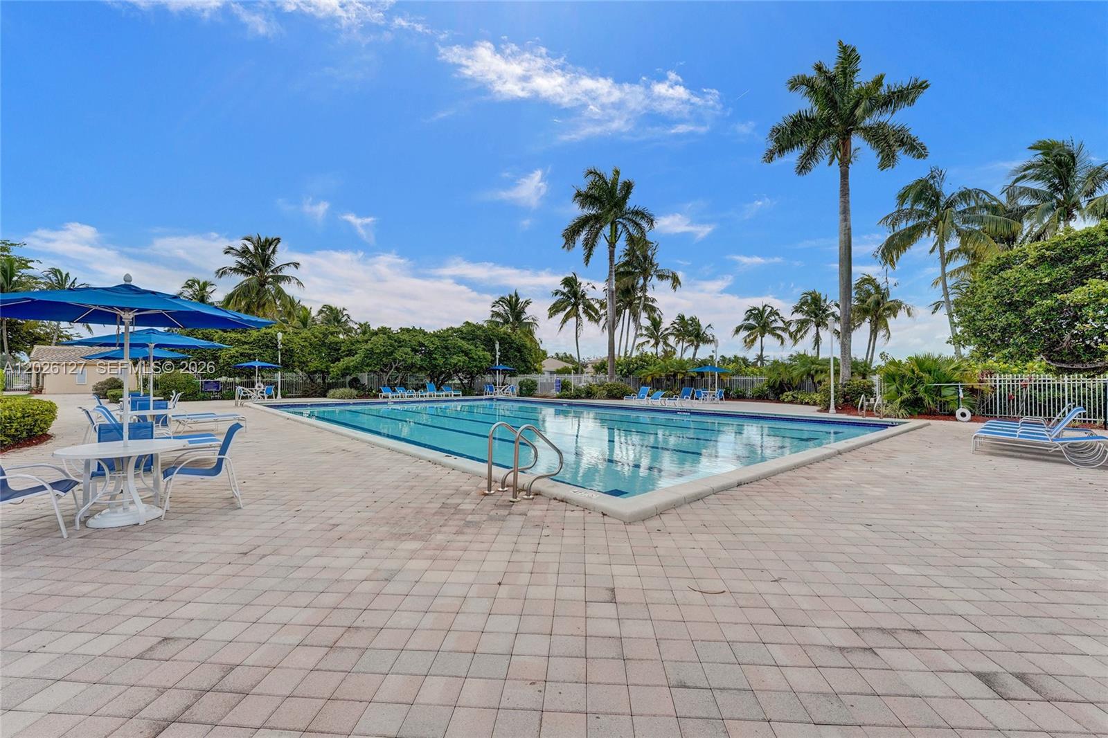PEMBROKE ISLES 1 - Residential
