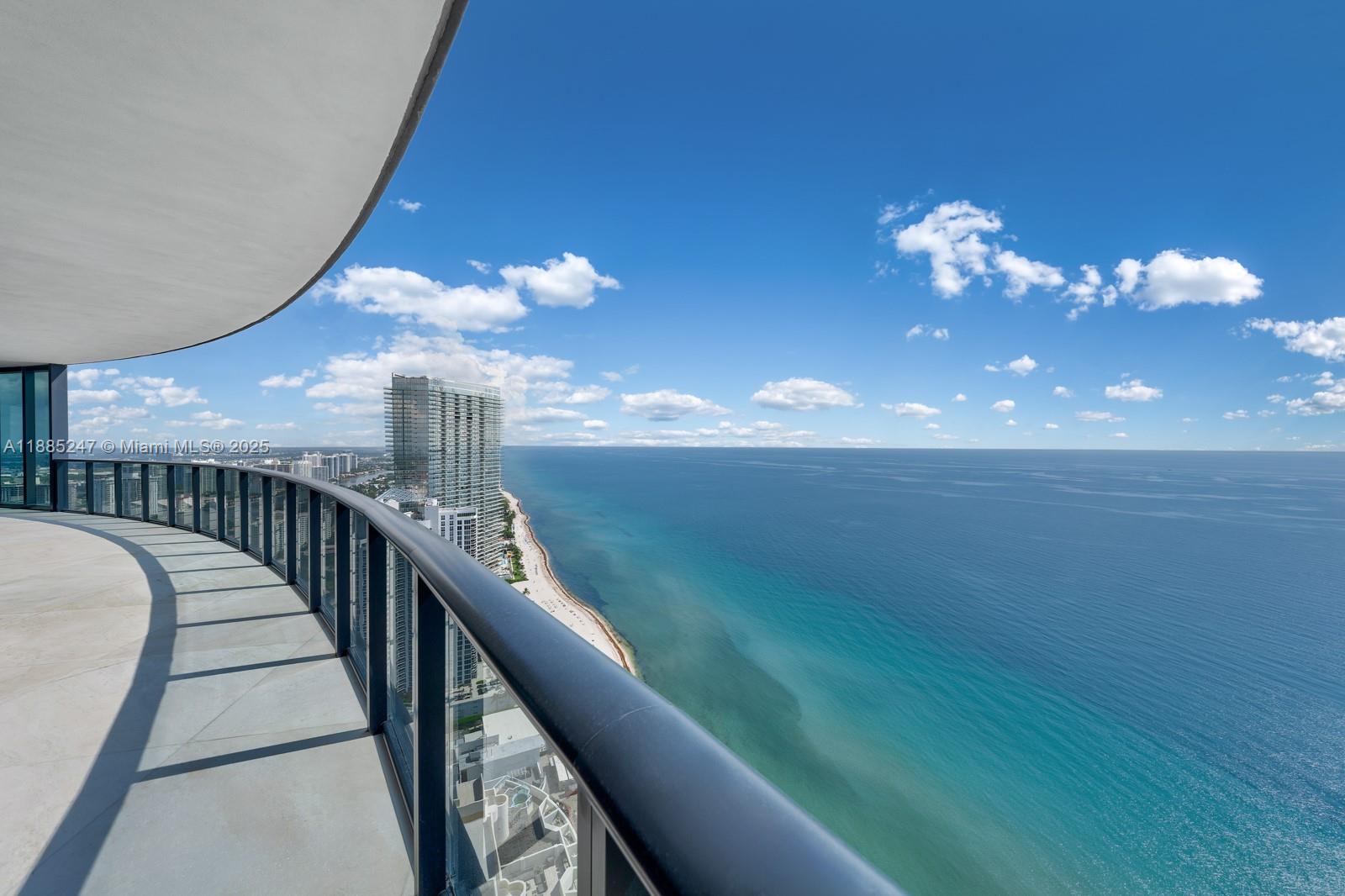 18555 COLLINS AVENUE COND - Residential