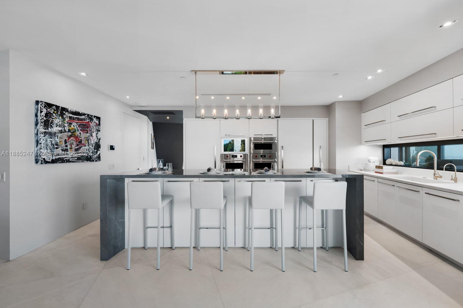 18555 COLLINS AVENUE COND - Residential