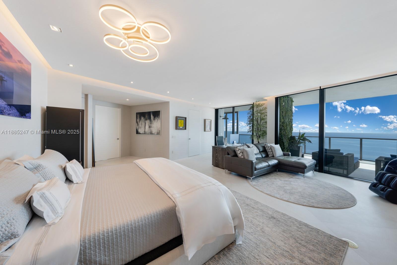 18555 COLLINS AVENUE COND - Residential