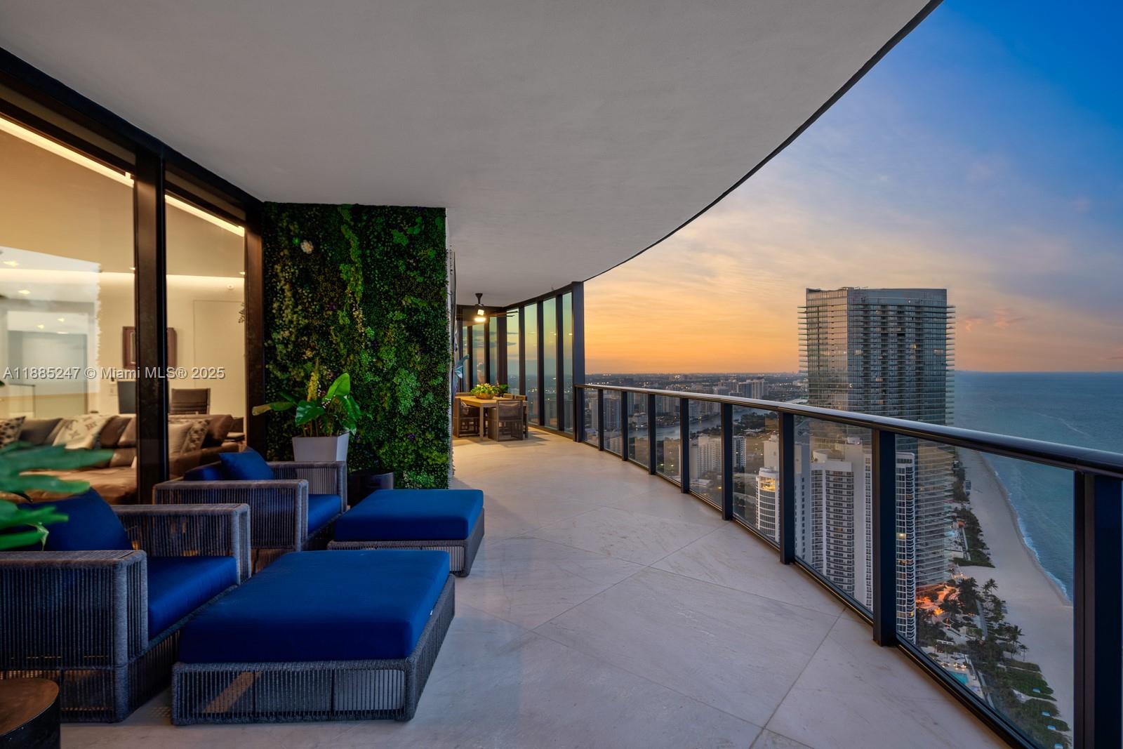 18555 COLLINS AVENUE COND - Residential