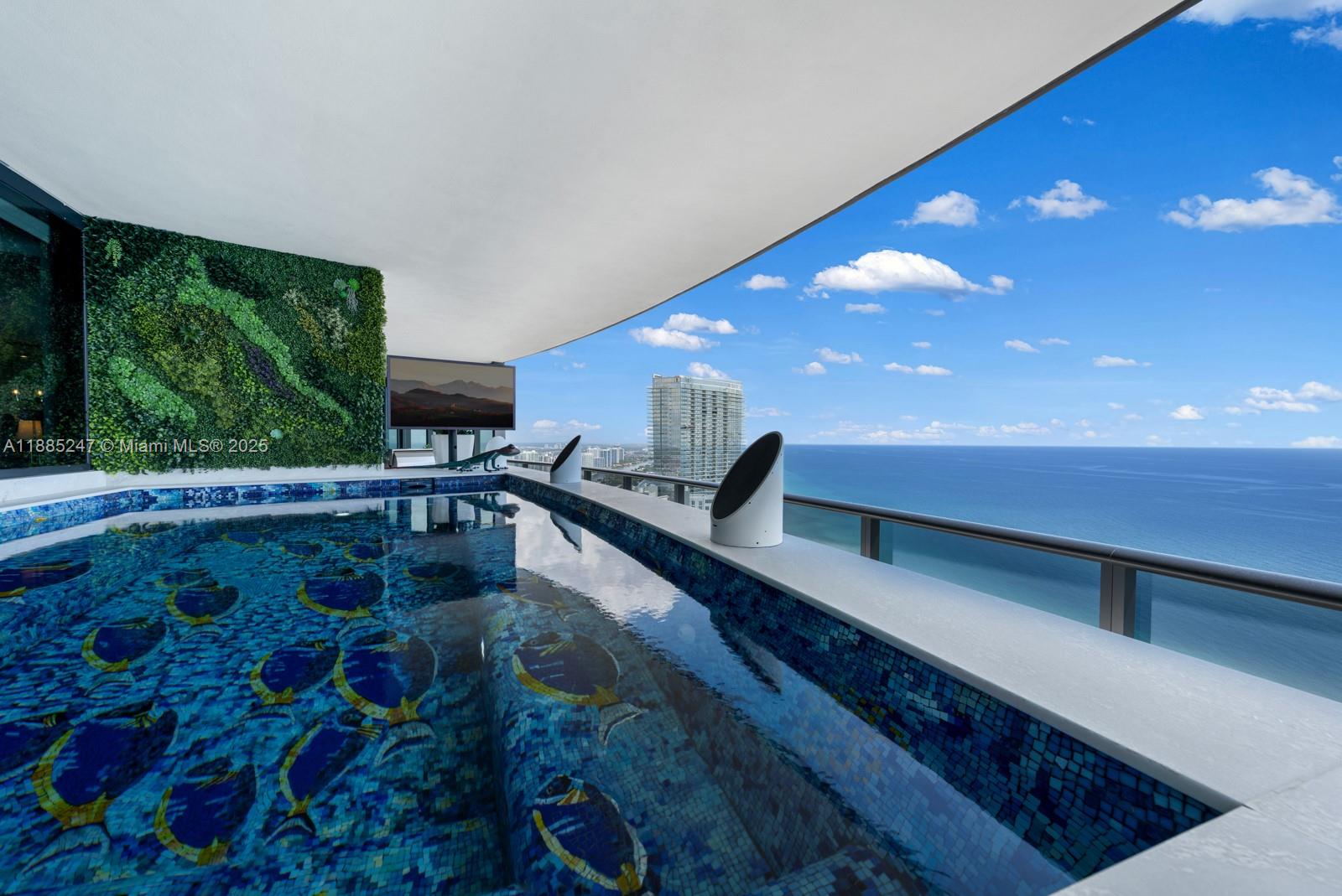 18555 COLLINS AVENUE COND - Residential