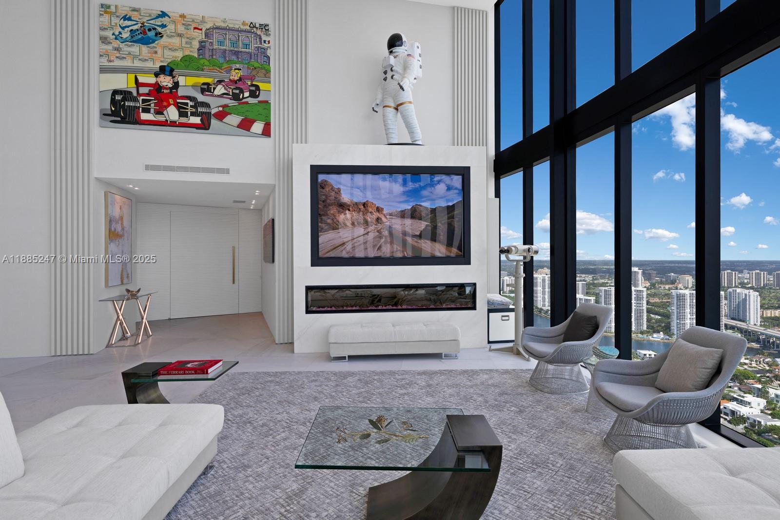 18555 COLLINS AVENUE COND - Residential