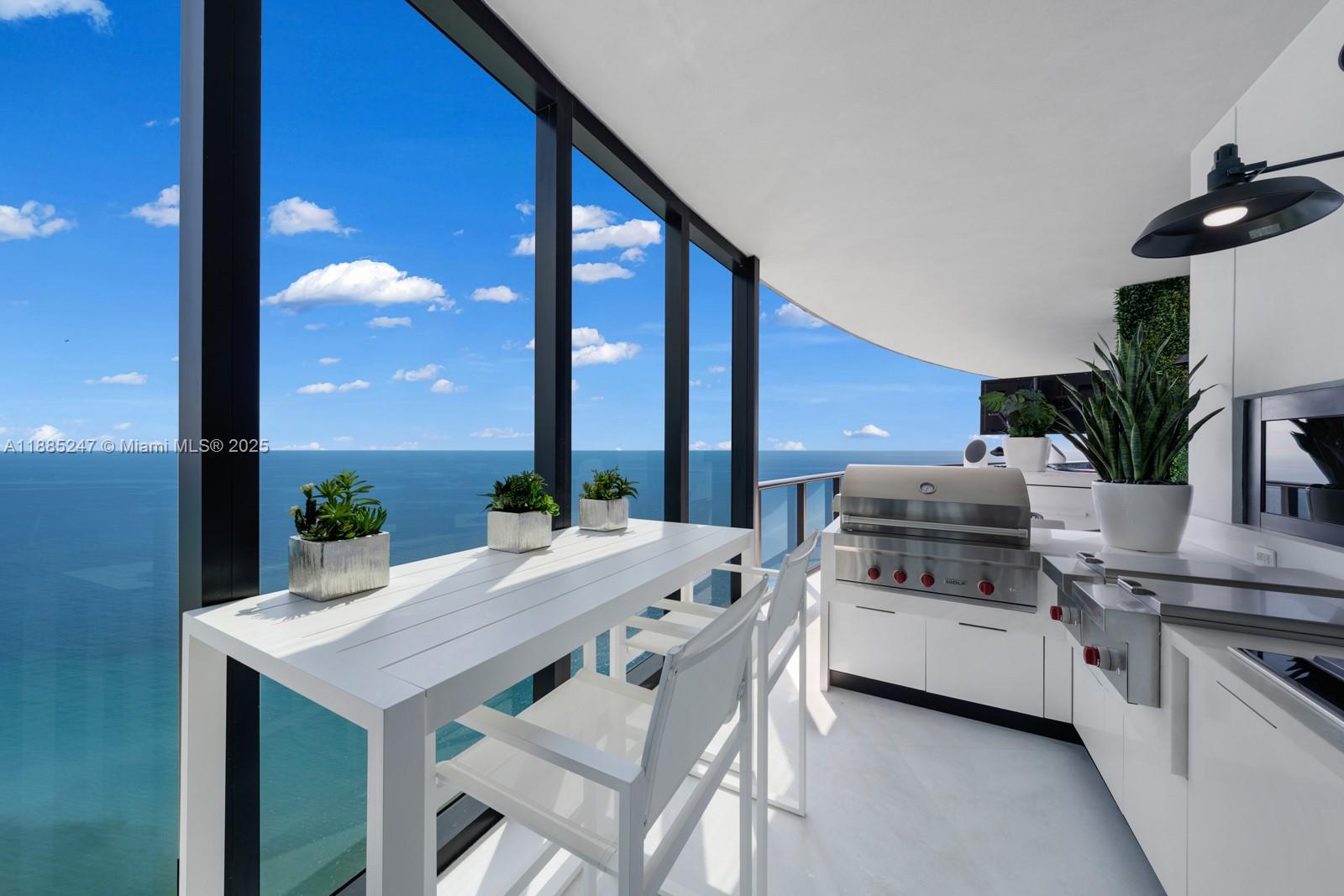 18555 COLLINS AVENUE COND - Residential